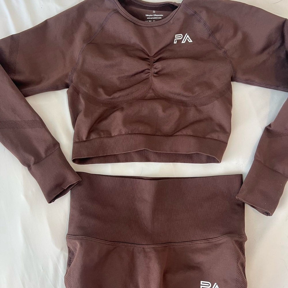 Brow Activewear Set